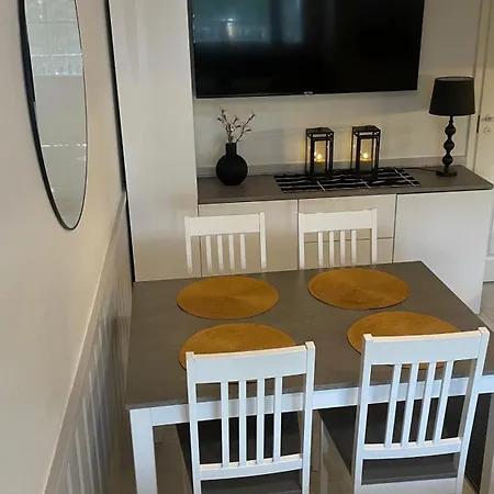 Apartment Star 1003 *